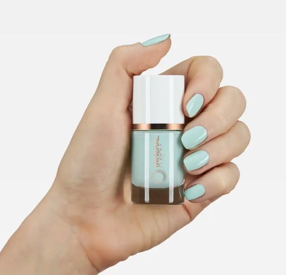 mineral-fusion-nail-polish